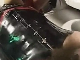 057 mercedes transformation zur gummipuppe