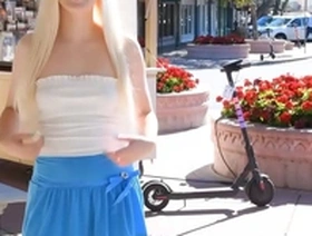 Fresh 18 teen in public