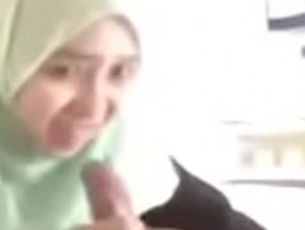 Hijab skandal tante part 1