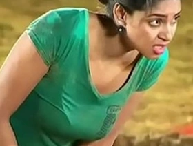 Aunties hot clevages