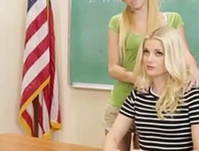 Les teacher scissoring pussies with student