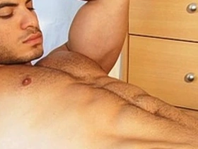 Fares a beautifull arab guy get wanked his huge cock by a guy