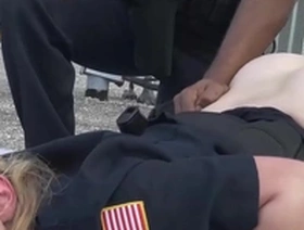 Kinky milf policewoman eaten out in ir outdoor threesome