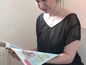 Amateur french mom seduces boy and gets her ass nailed