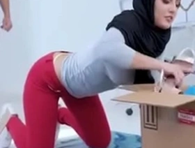 Muslim girl gets pussy fucked hard
